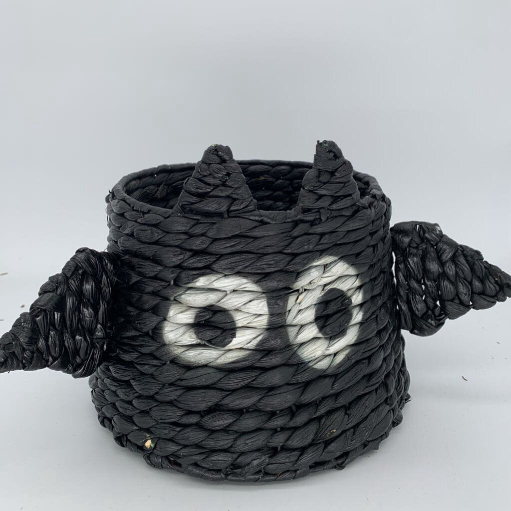 Woven Bat Basket