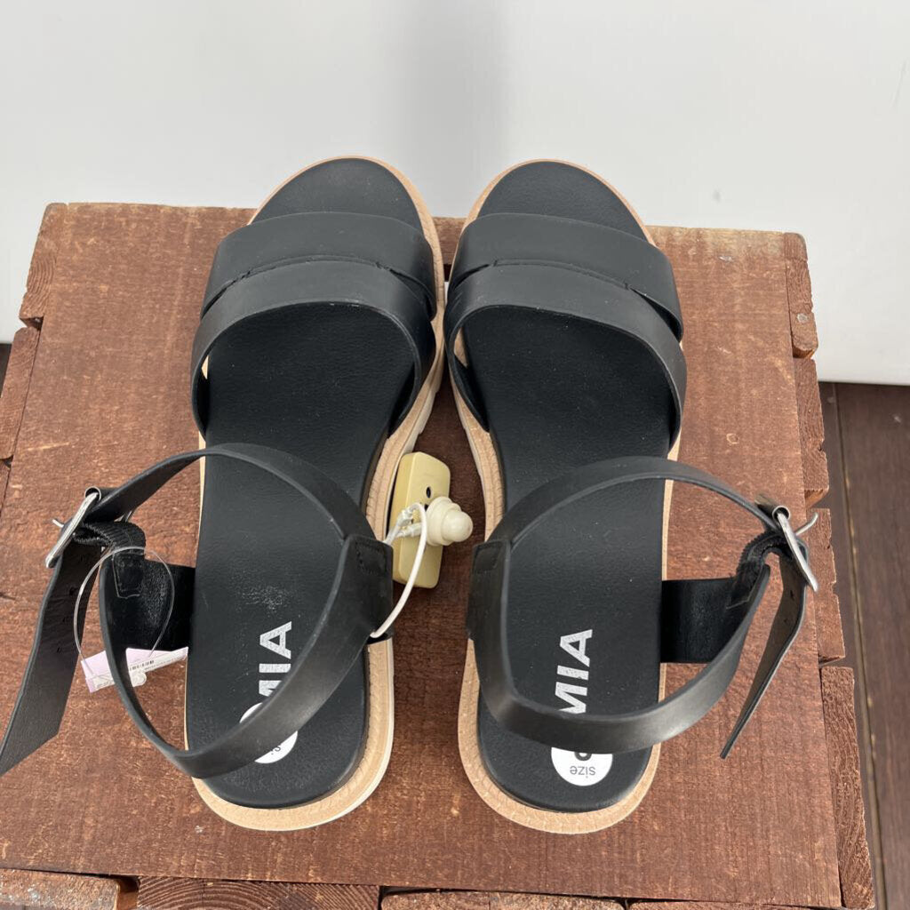 Mia Sandals