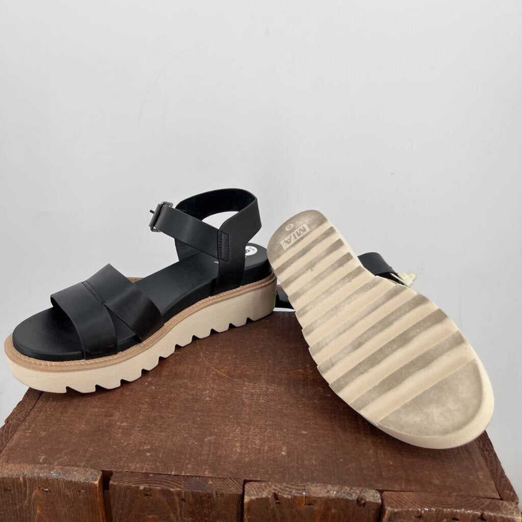 Mia Sandals