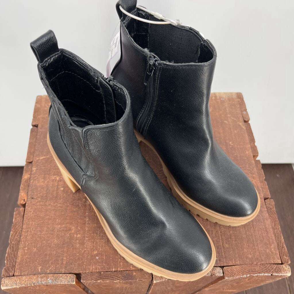 Dolce Vita Booties