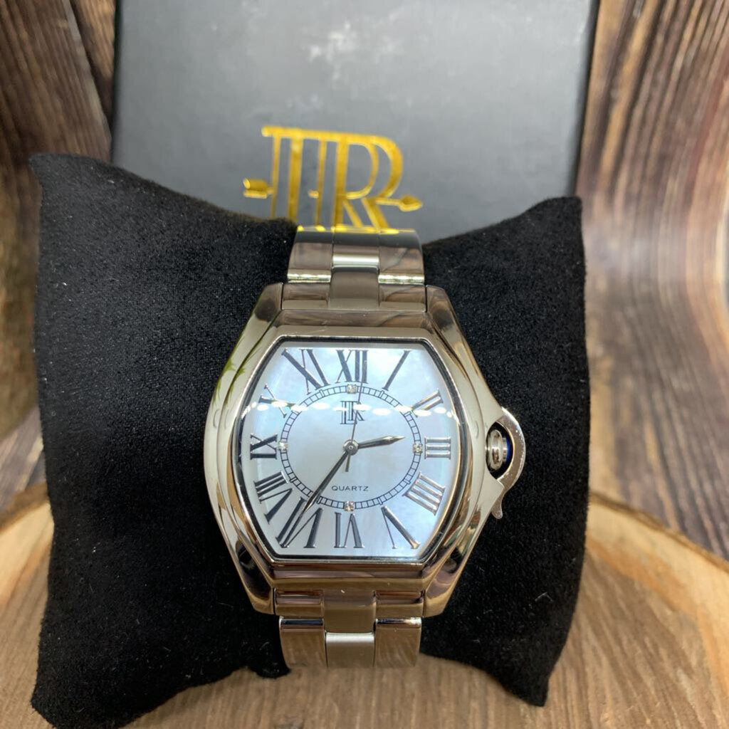 Lisa Robertson Watch