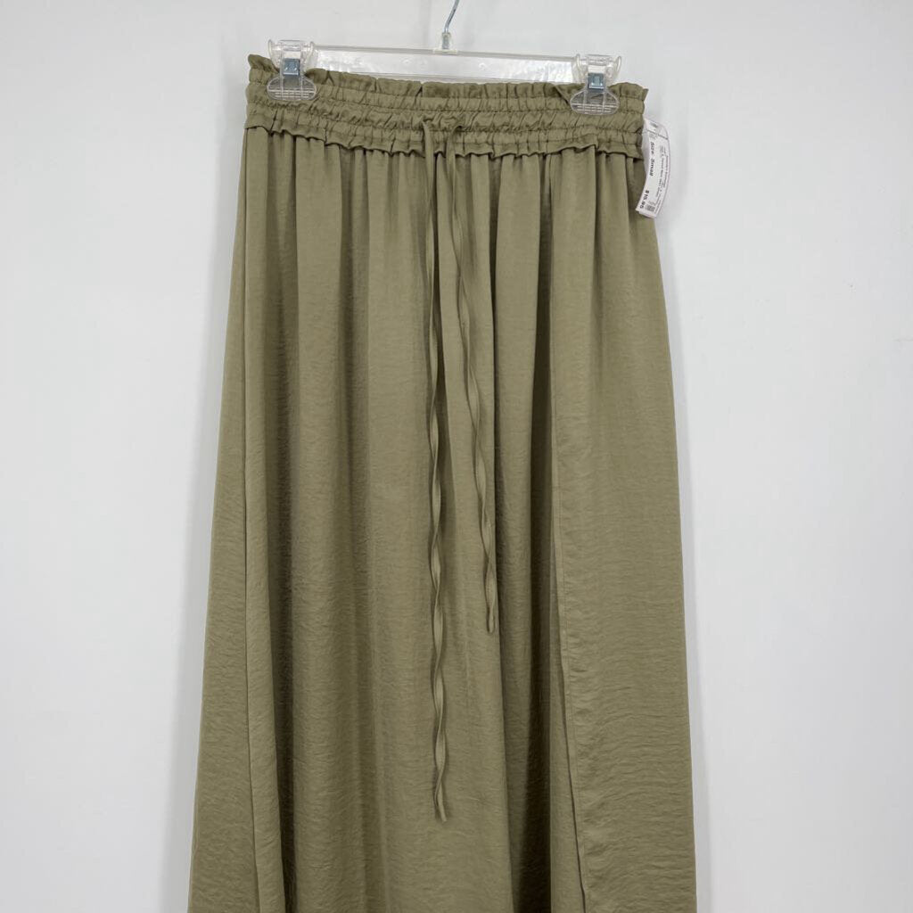 Hem & Thread Maxi Skirt