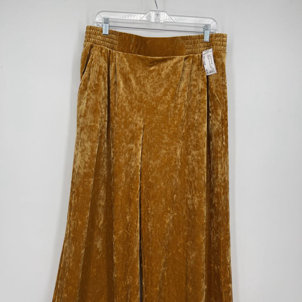 The Get Wide Leg Velour Pant
