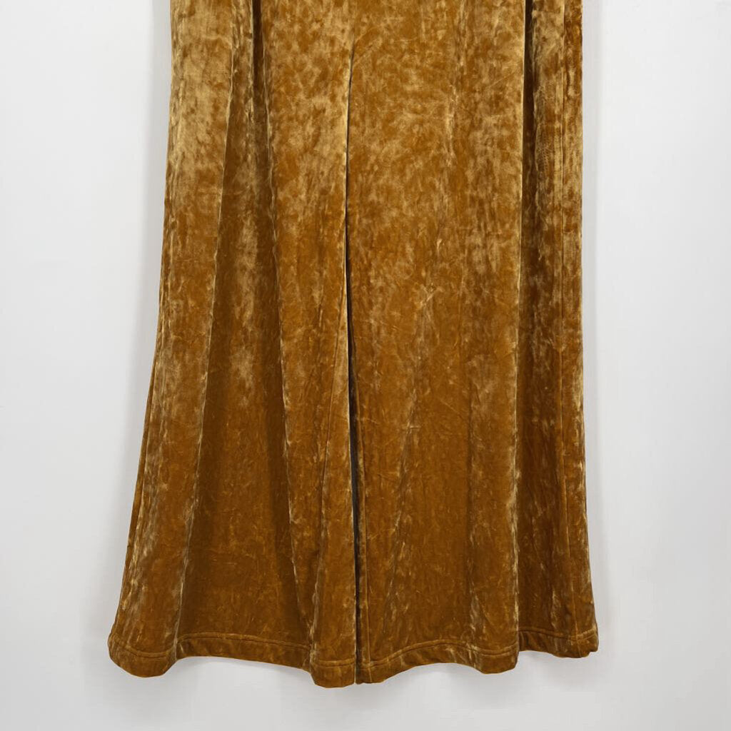 The Get Wide Leg Velour Pant