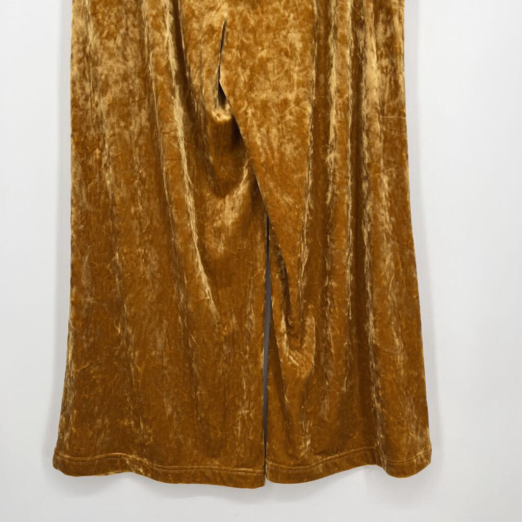 The Get Wide Leg Velour Pant