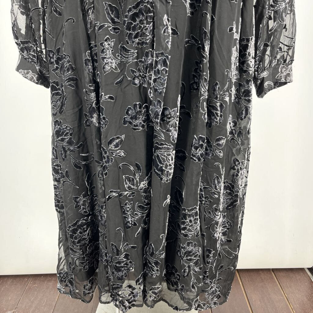 Torrid L/s Floral Dress