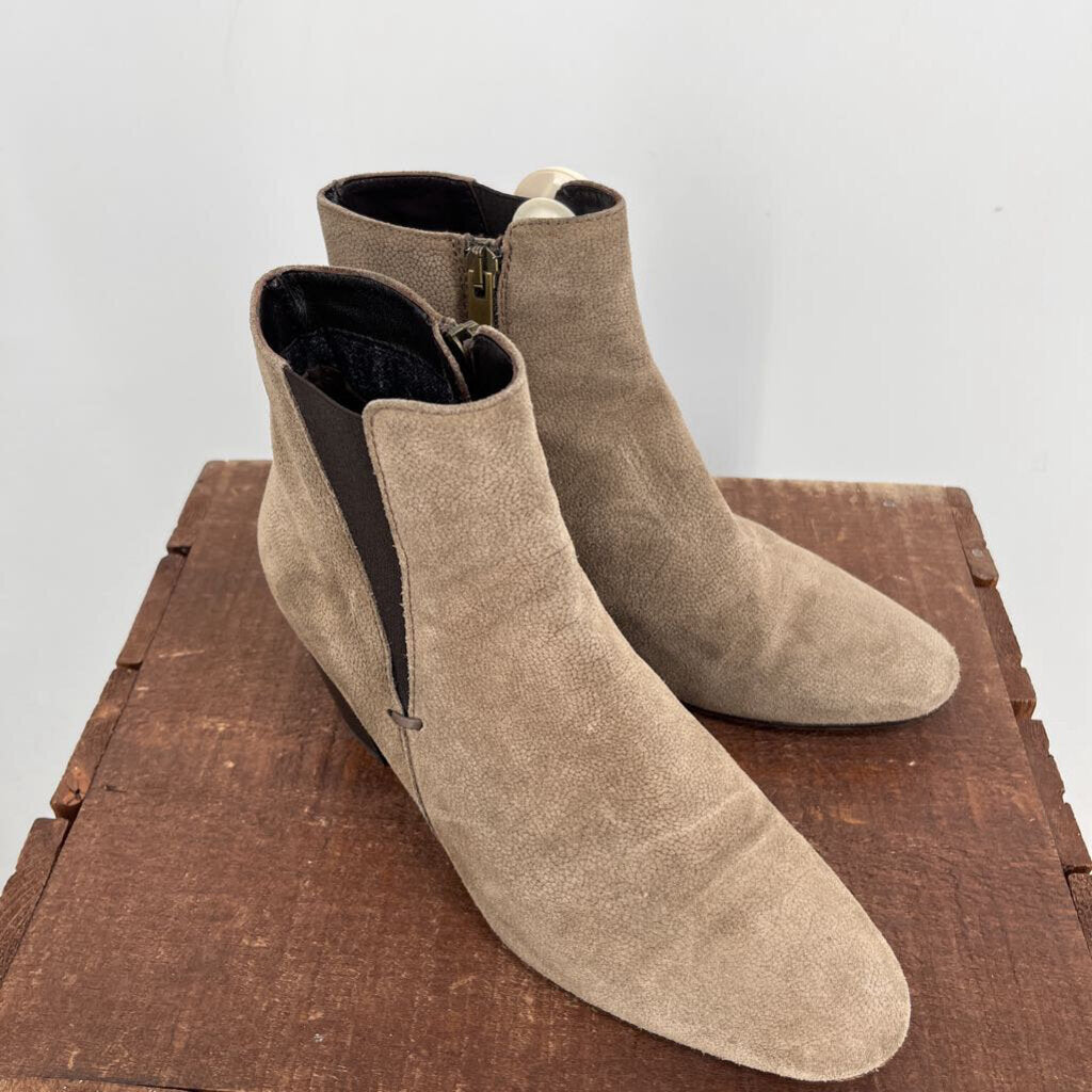 Aquatilia Suede Booties
