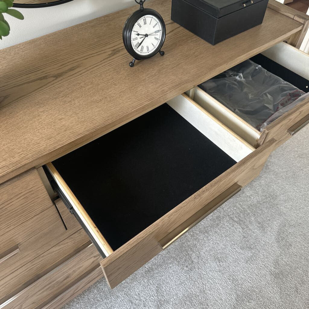 Coaster Modern Dresser w 10 Drawers