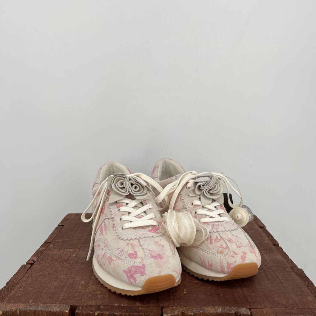 Dolce Vita Sneakers