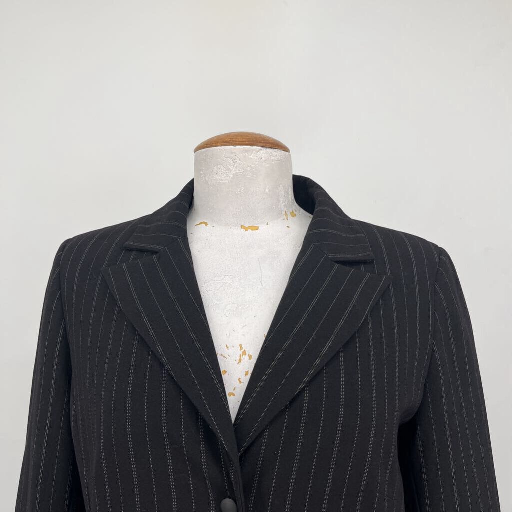 Style Long Pin Stripe Blazer