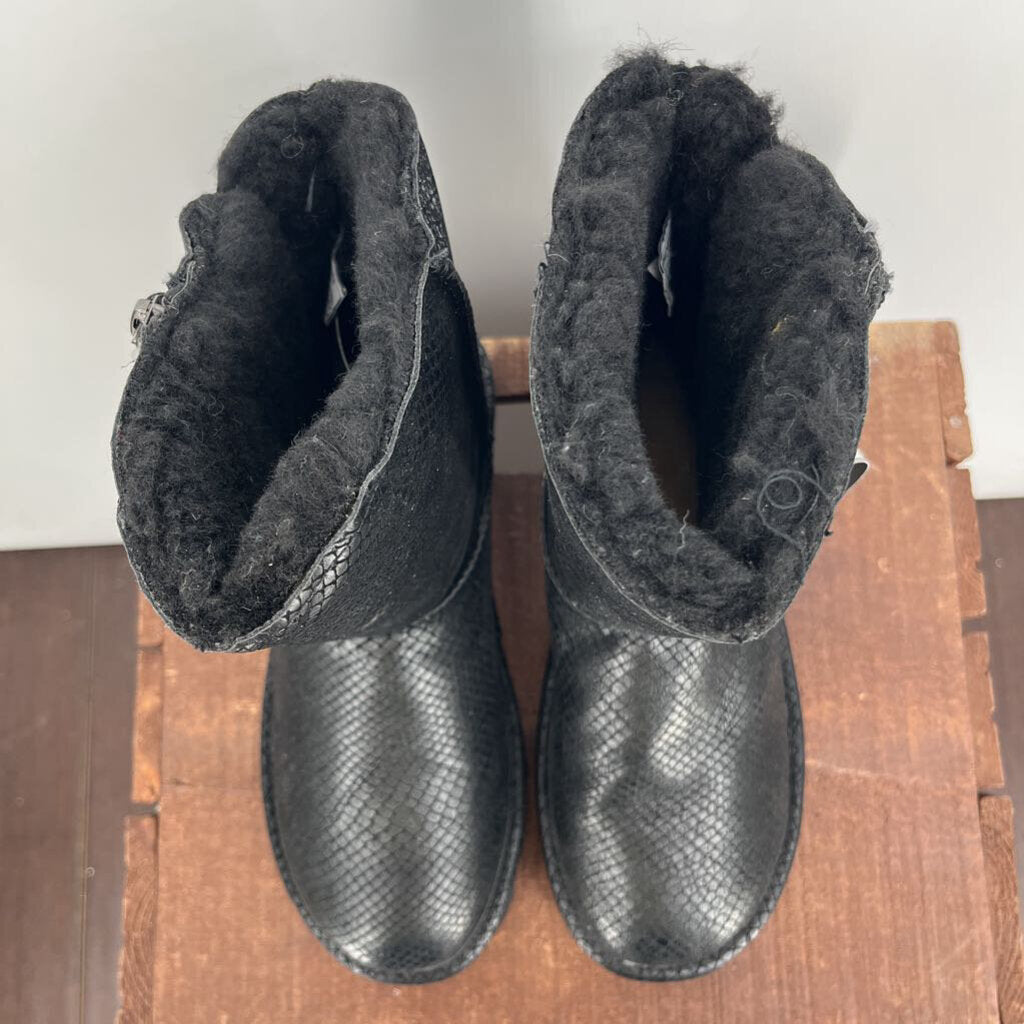 Bearpaw Boot