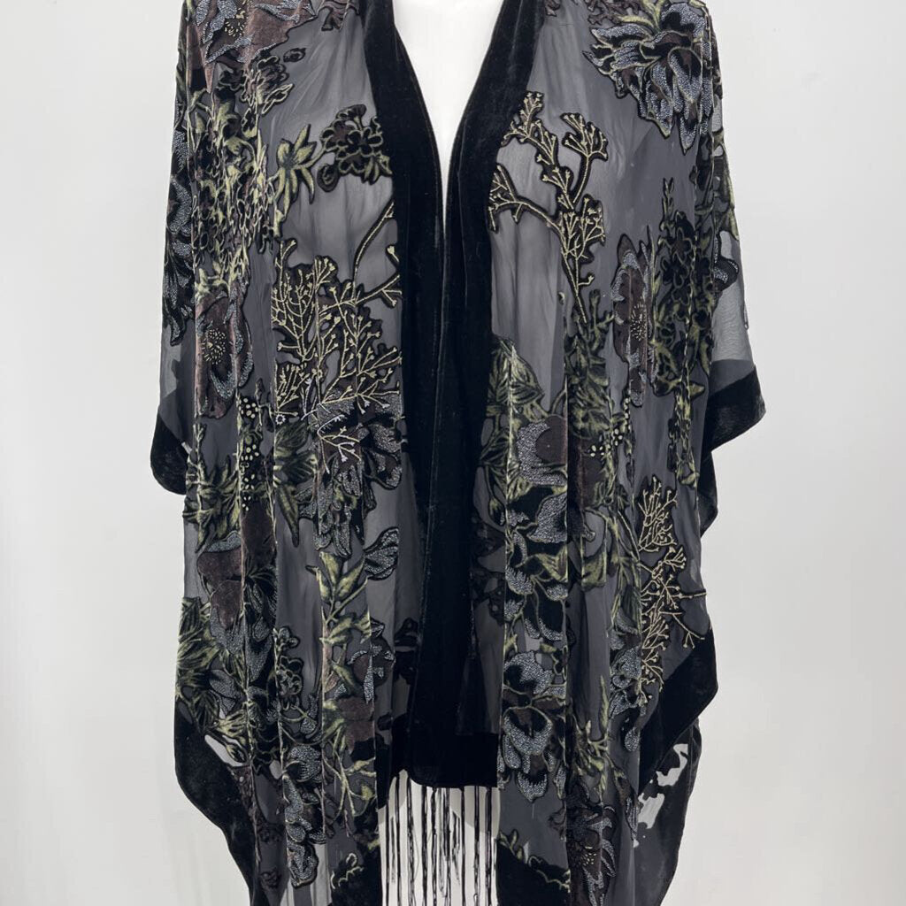 La Bellum by Hilary Scott Kimono