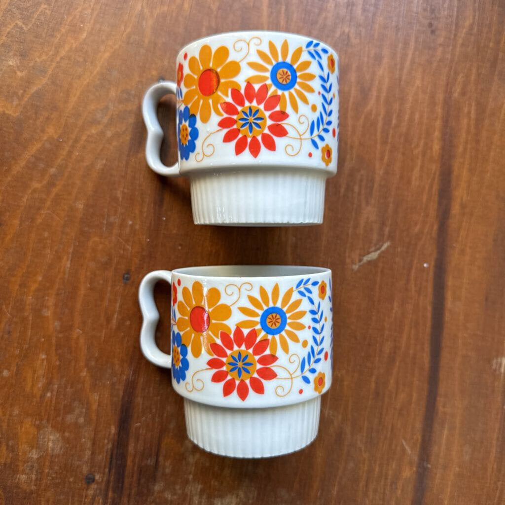 PR Vintage Floral Mugs
