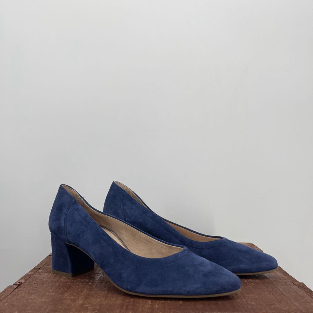 Paul Greene Suede Pumps