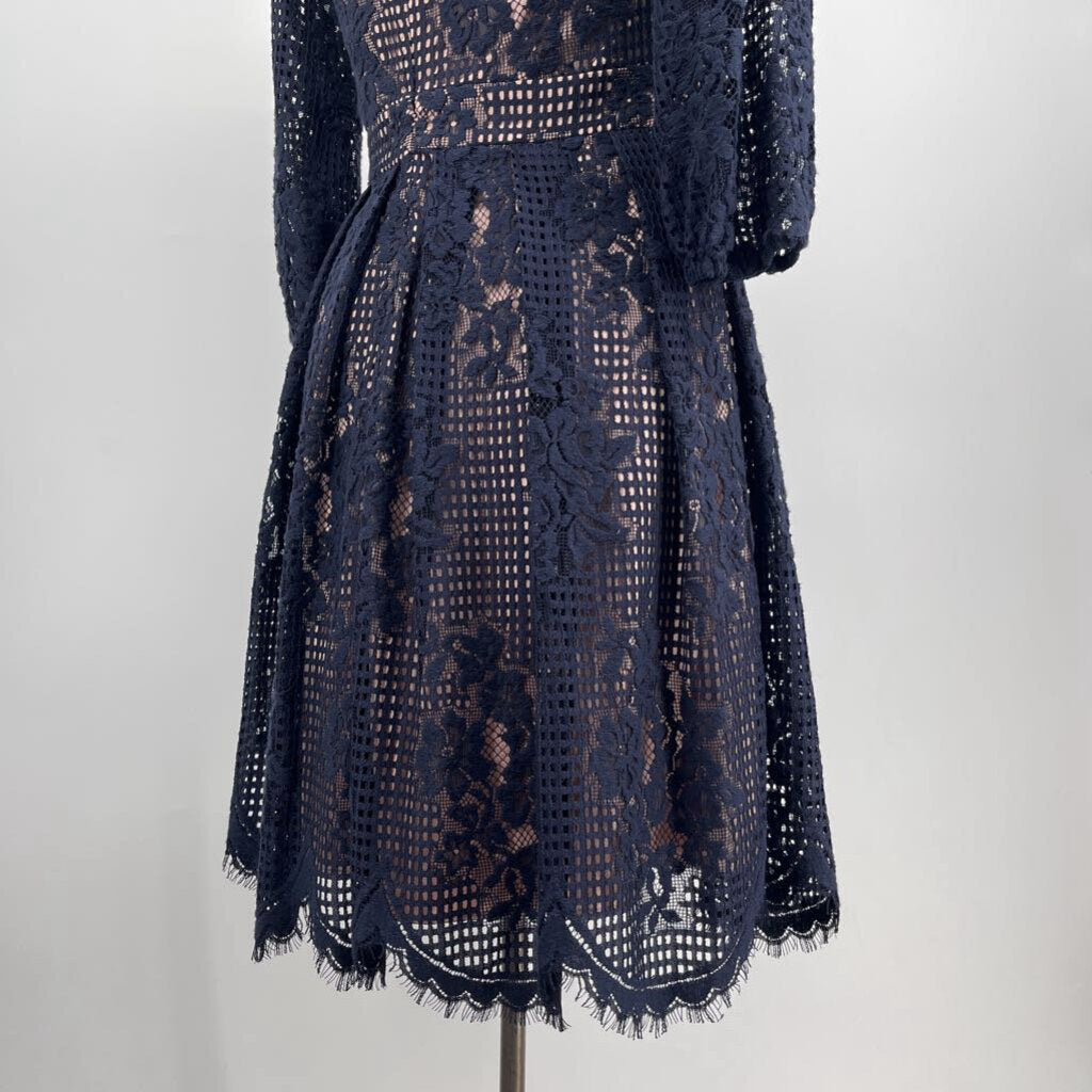 Chelsea 28 3/4 Slv Lace Dres