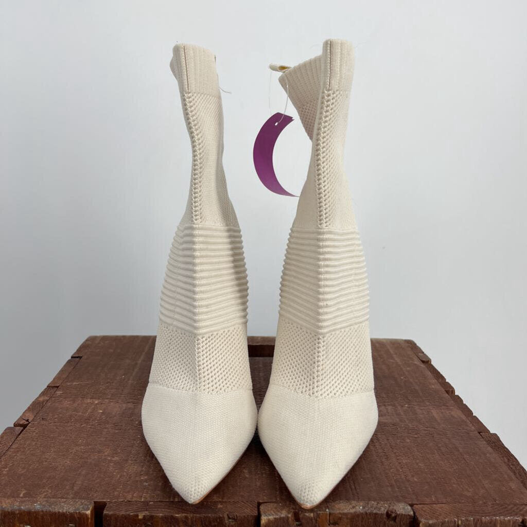 Cape Robbins heeled Boots