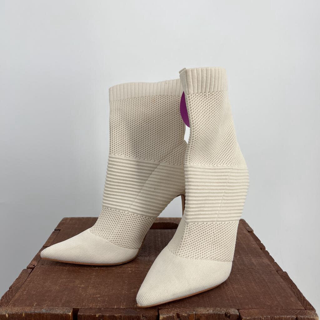 Cape Robbins heeled Boots
