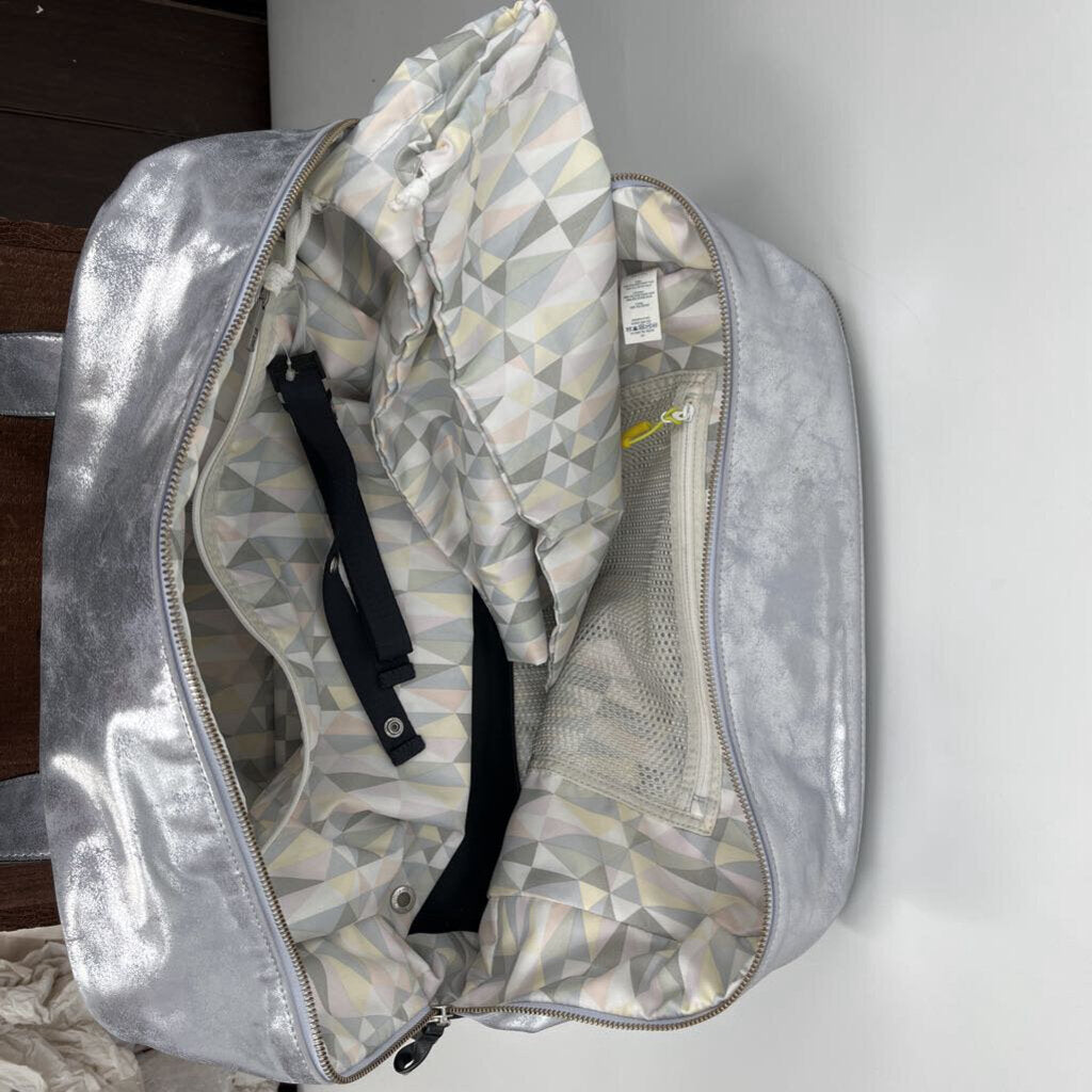 Lululemon Sanctuary Bag