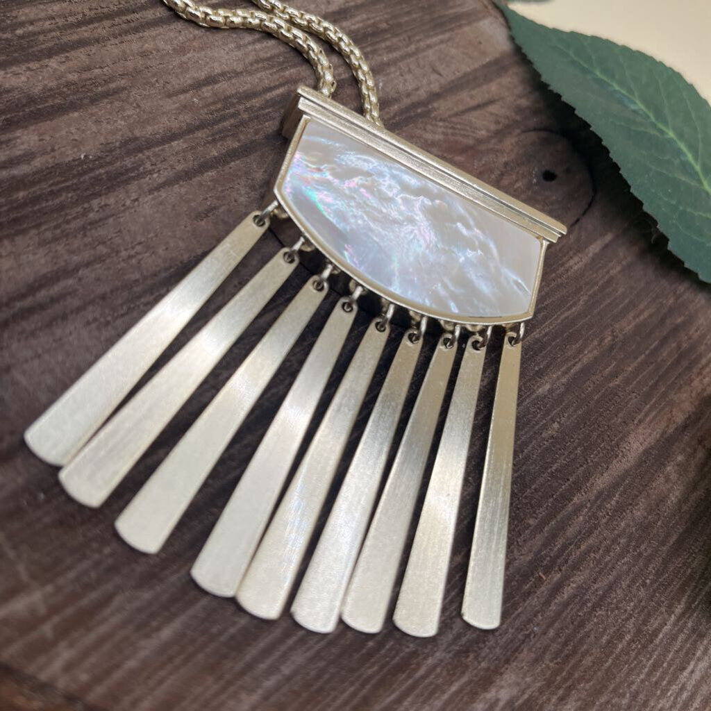 Kendra Scott Fringe Necklace