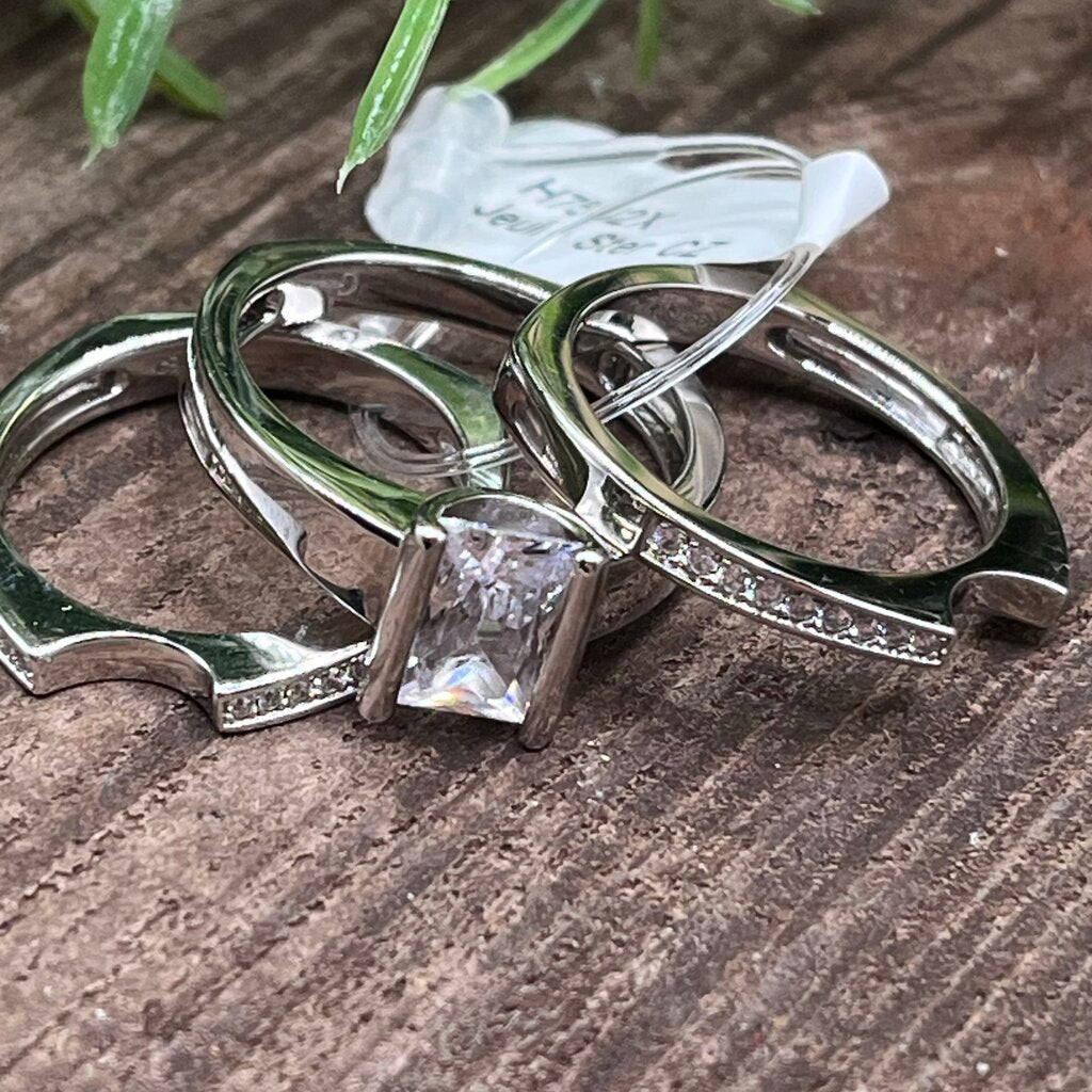 Jeulia Sterling CZ Ring Set