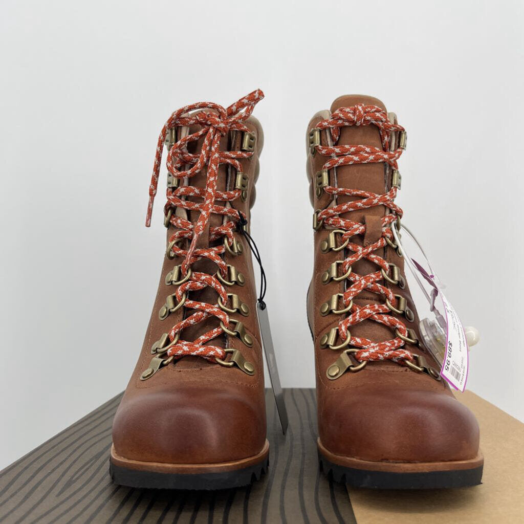 Sorel Conquest Wedge Boot