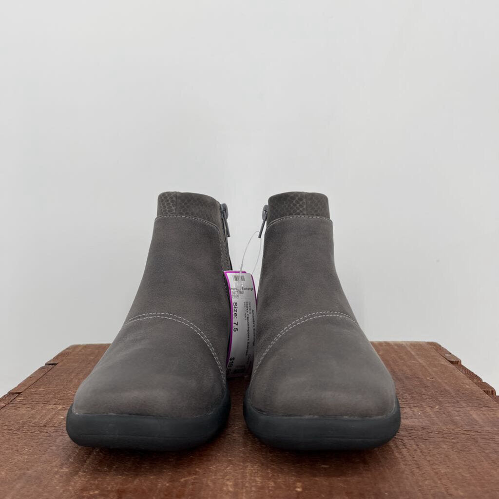 Clarks Cloudsteppers Booties