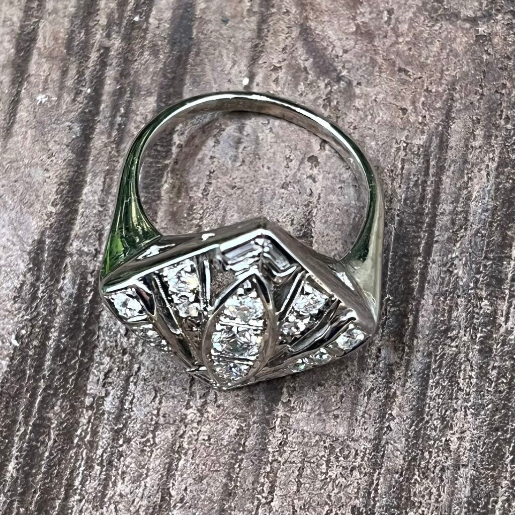 14k Art Deco Diamond Ring