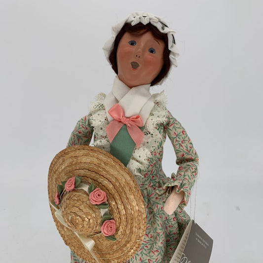 Lady Caroler w/ Hat
