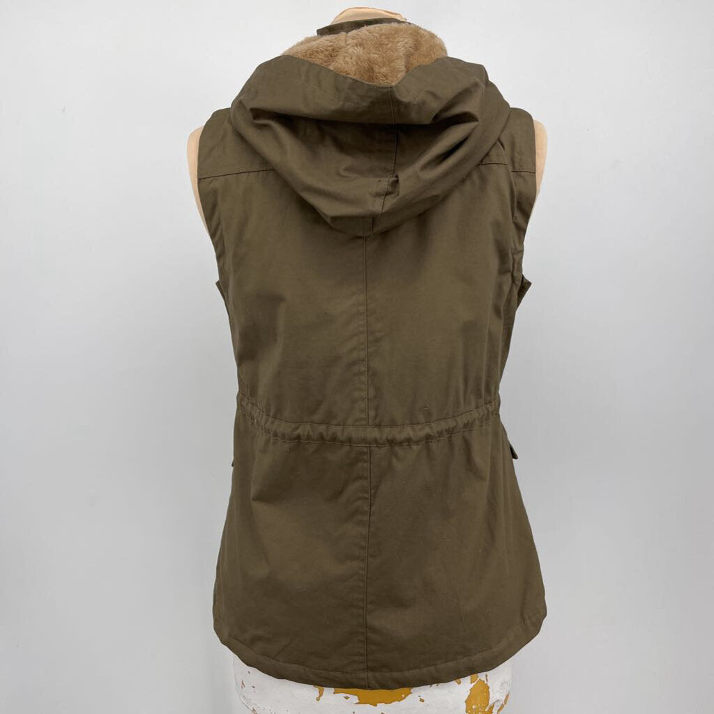 Love Tree Utility Vest