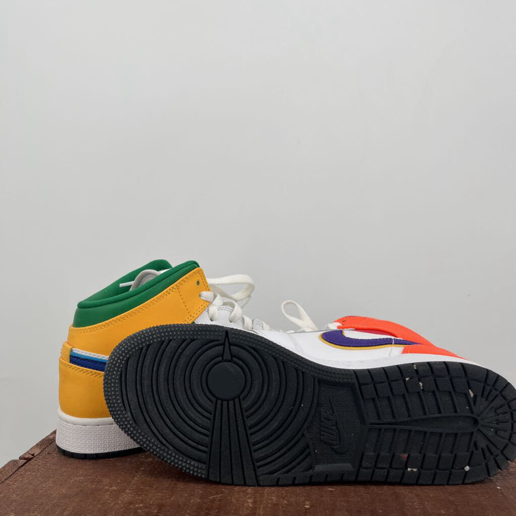 Air Jordan 1 Mid Sneakers