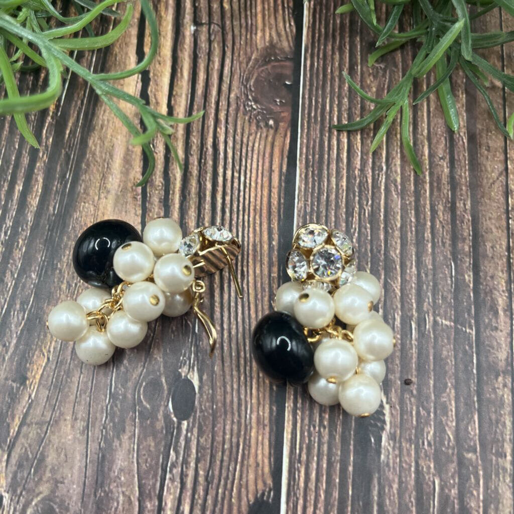 Loft Pearl Cluster Earrings