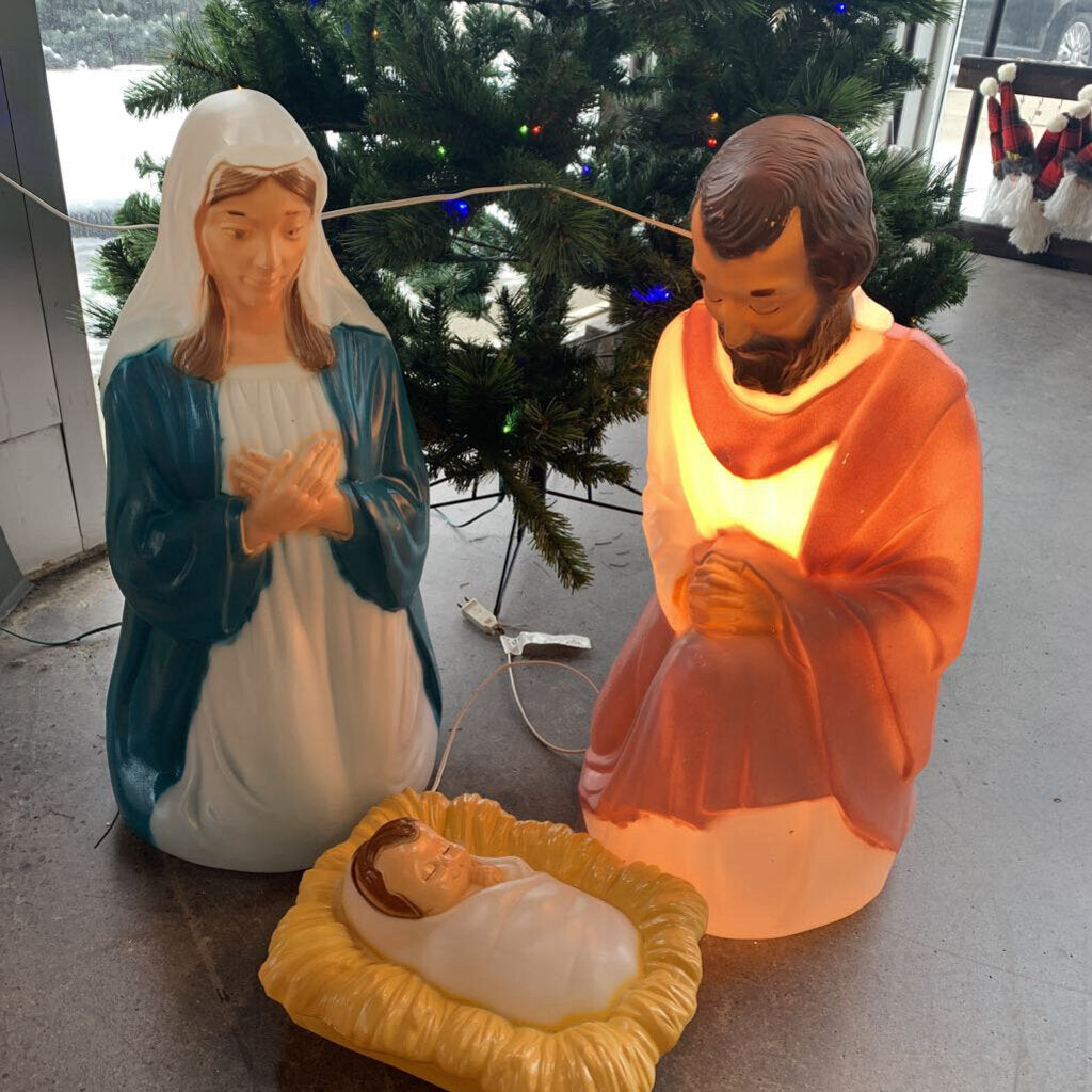 Baby Jesus w Parents Blow Mold Set