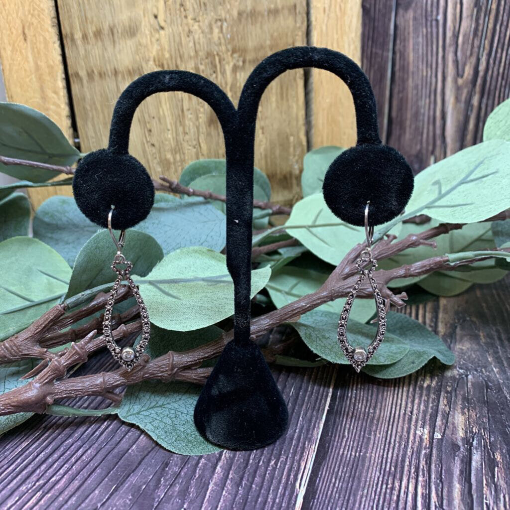 sSBe by Sara Blaine Teardrop Earrings