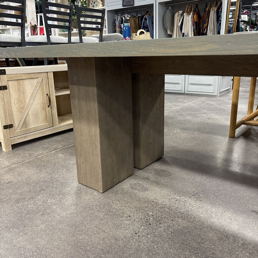 RH Dining Table
