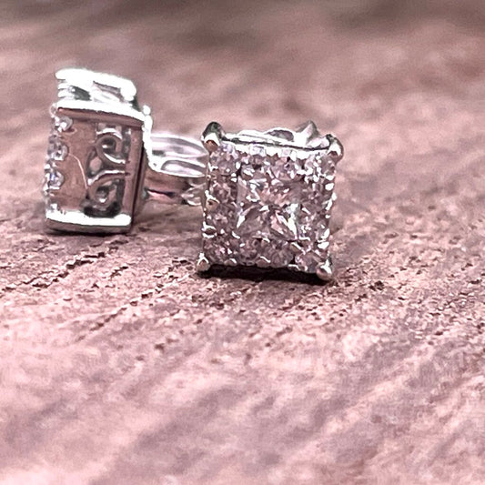 14k White Gold and Diamond Stud Earrings