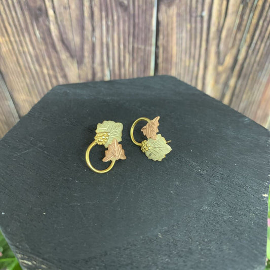 10k Grape Leaf Circle Earrings