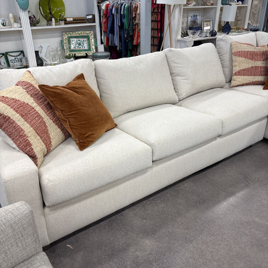 Sectional Sofa w/ Pillows