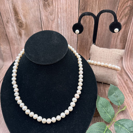 Belle De Mer Pearl Set