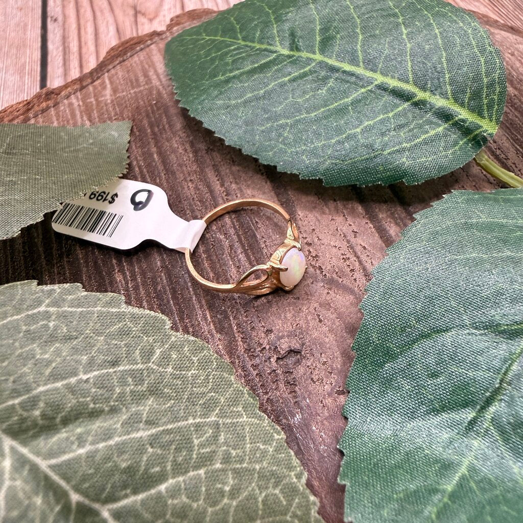 14k YG Opal Ring