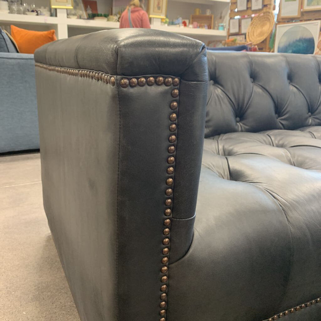 Maxx Leather Sofa