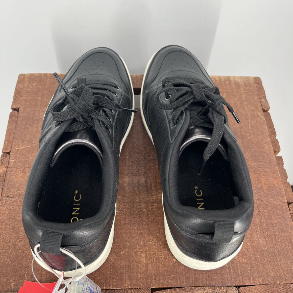 Vionic Sneakers