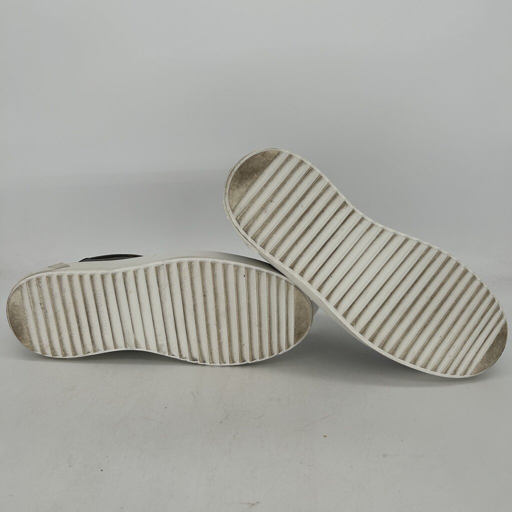 Louis Vuitton Time Out Sneakers