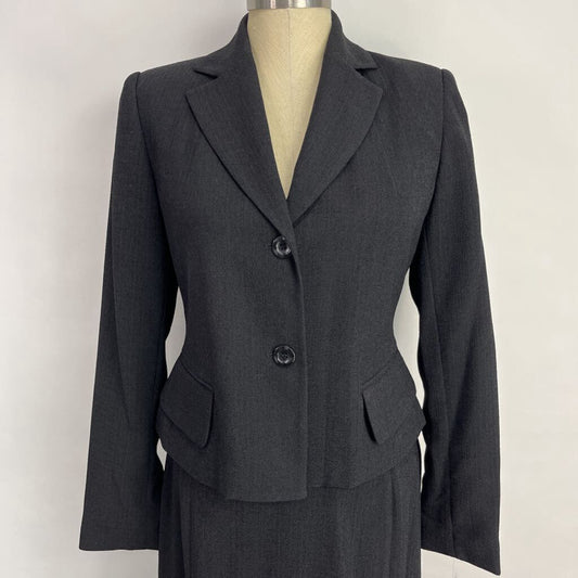 Harve Benard 2pc Suit