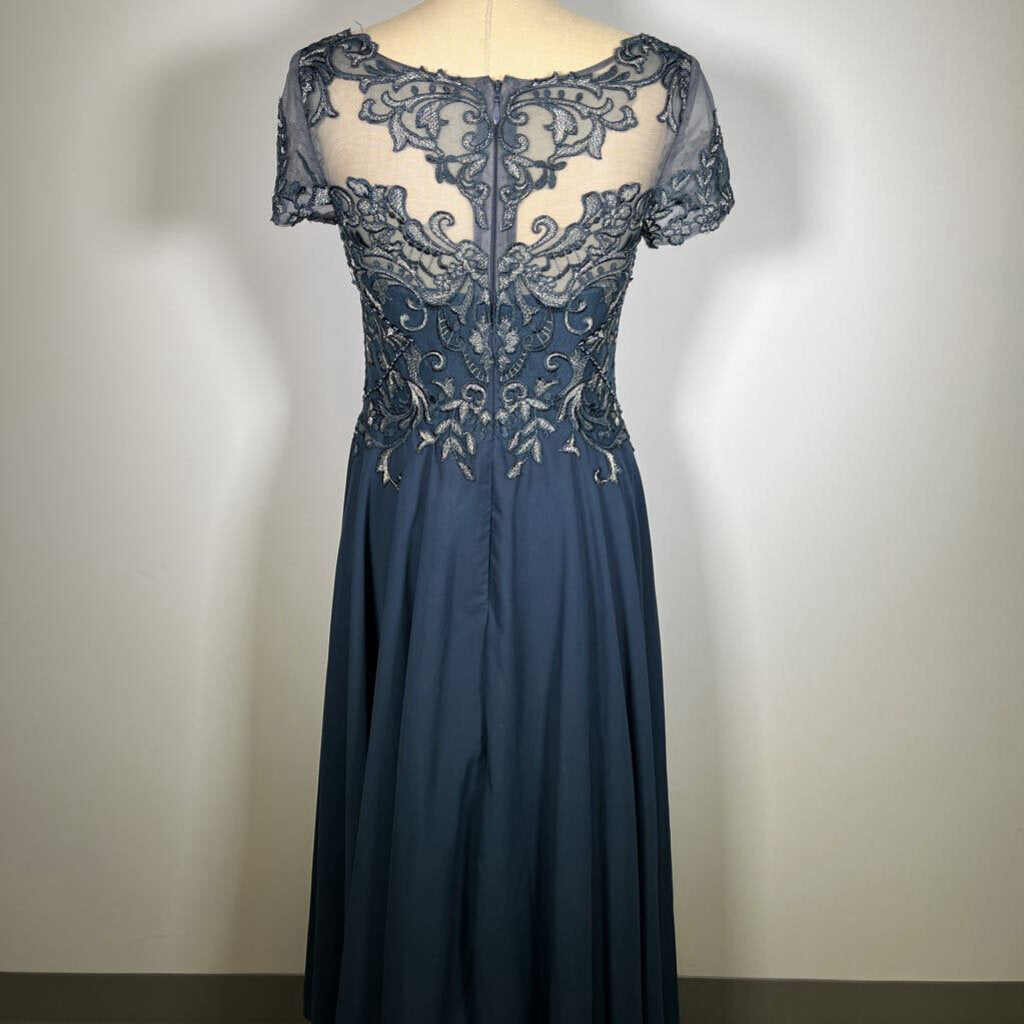 JJ'S House cap slv Gown