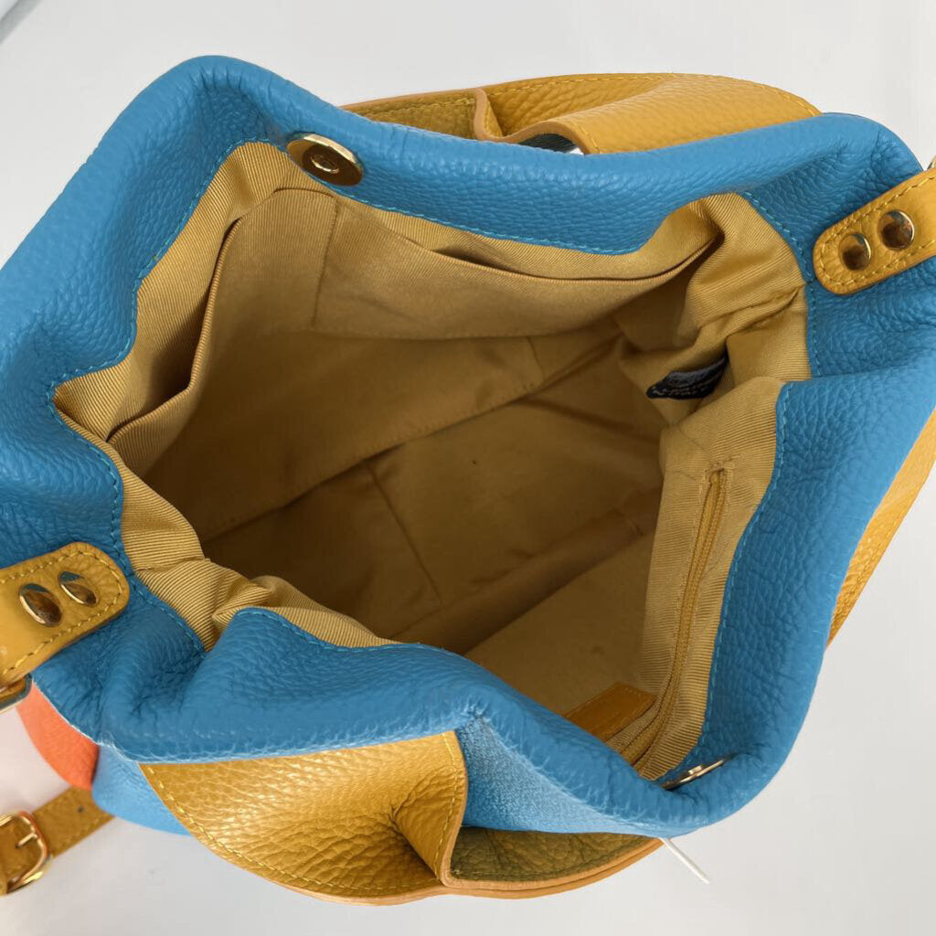 Uno Alla Vulta Crossbody