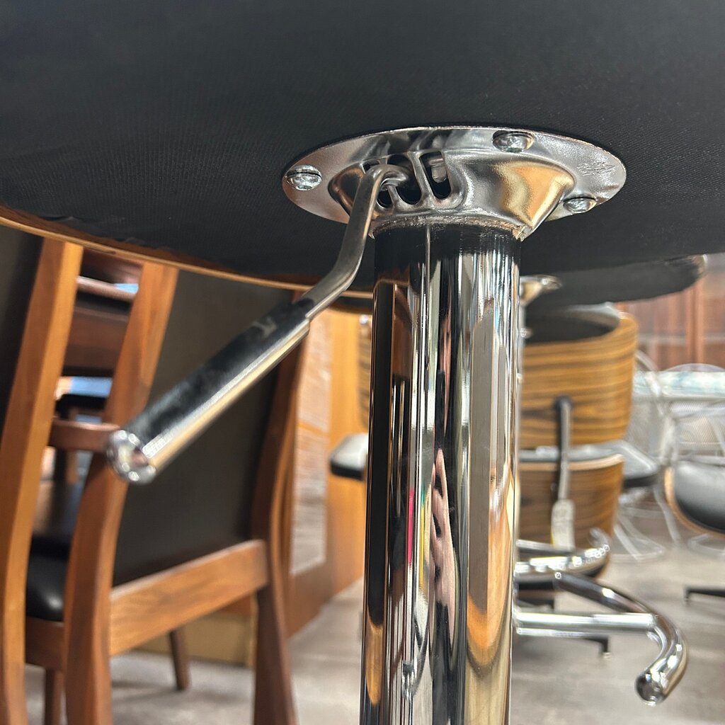 MCM Barstool Set