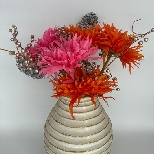 Ridged Vase w/Flowers