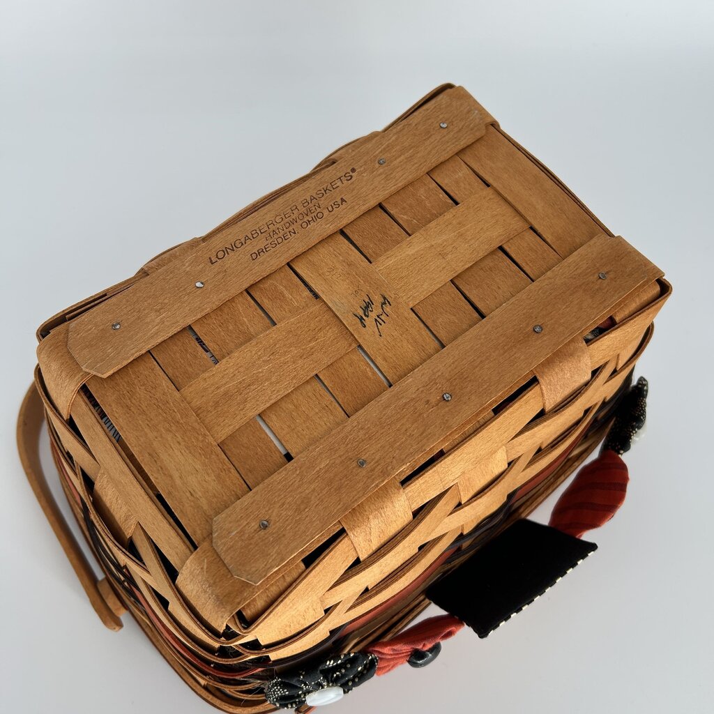 Basket with Pumpkin Liner