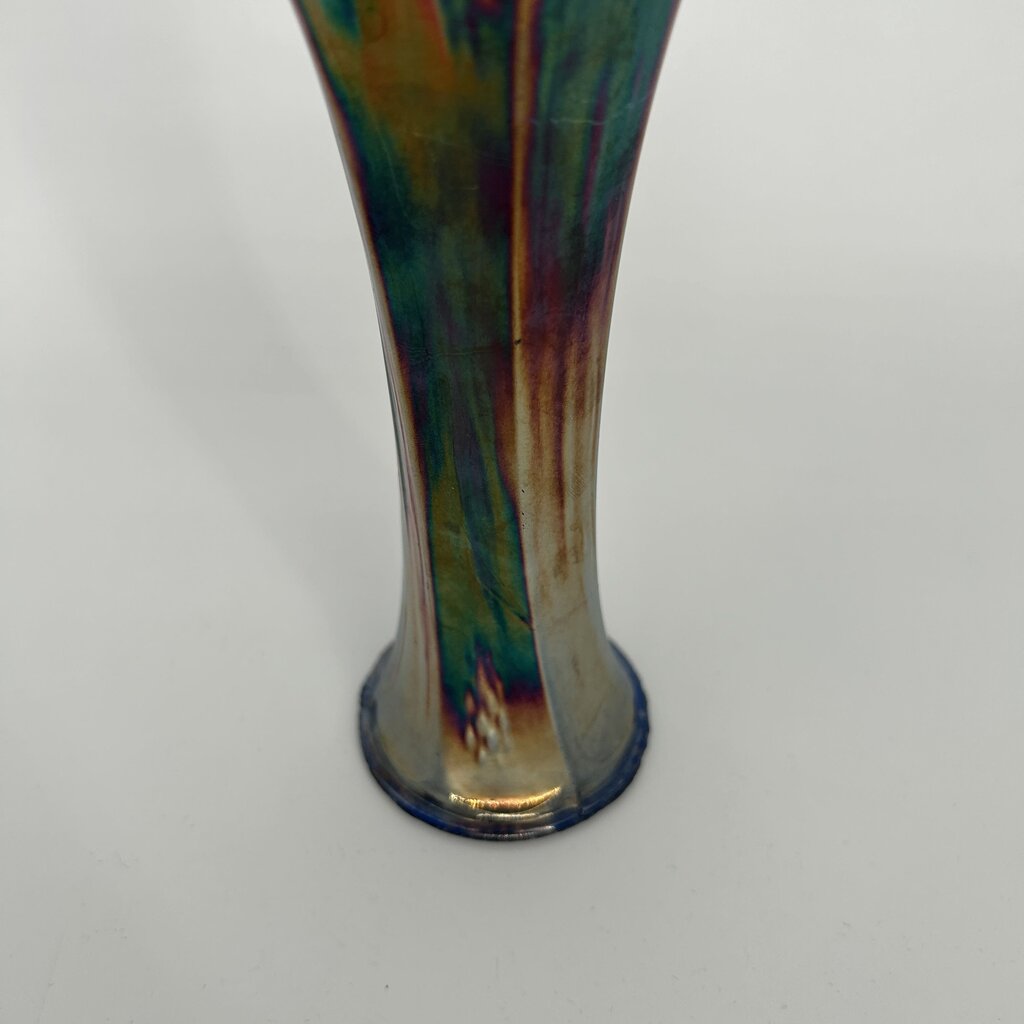 Iridescent Ruffle Trim Vase