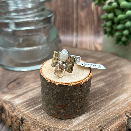 Lilly Barrack Ster Pearl Ring